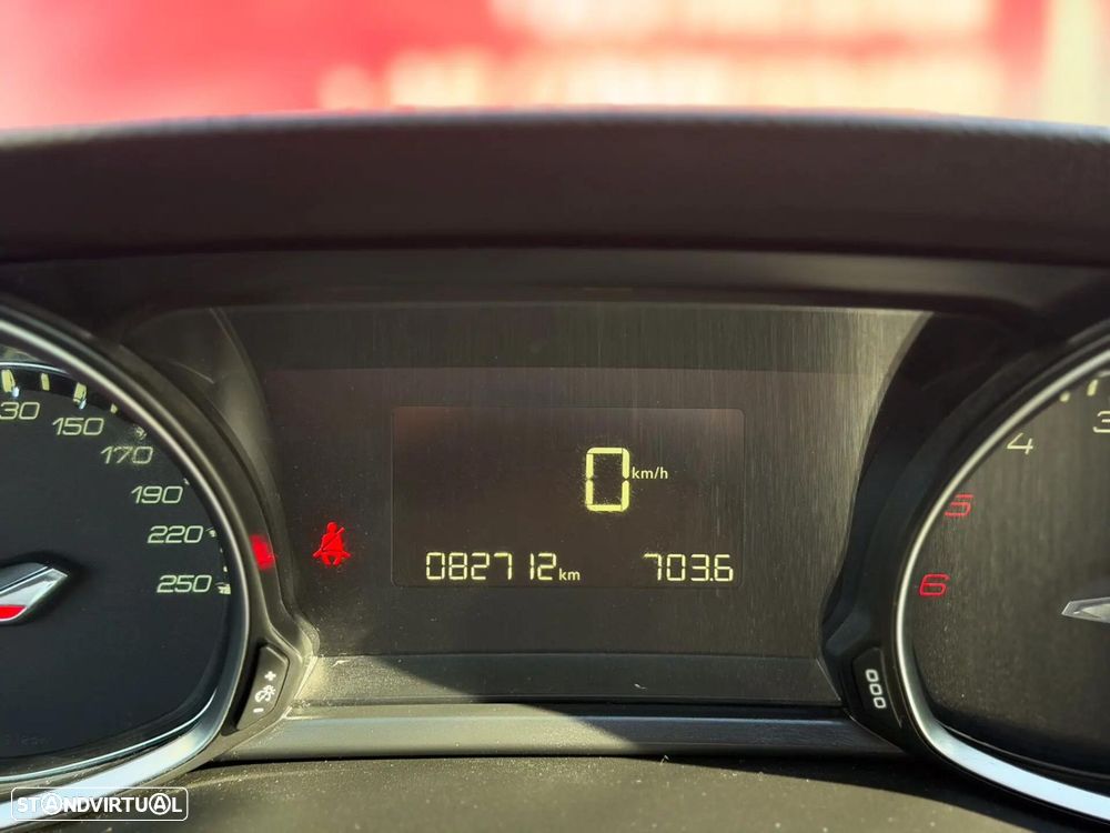 Peugeot 308 SW 1.5 BlueHDi Active J17 - 23