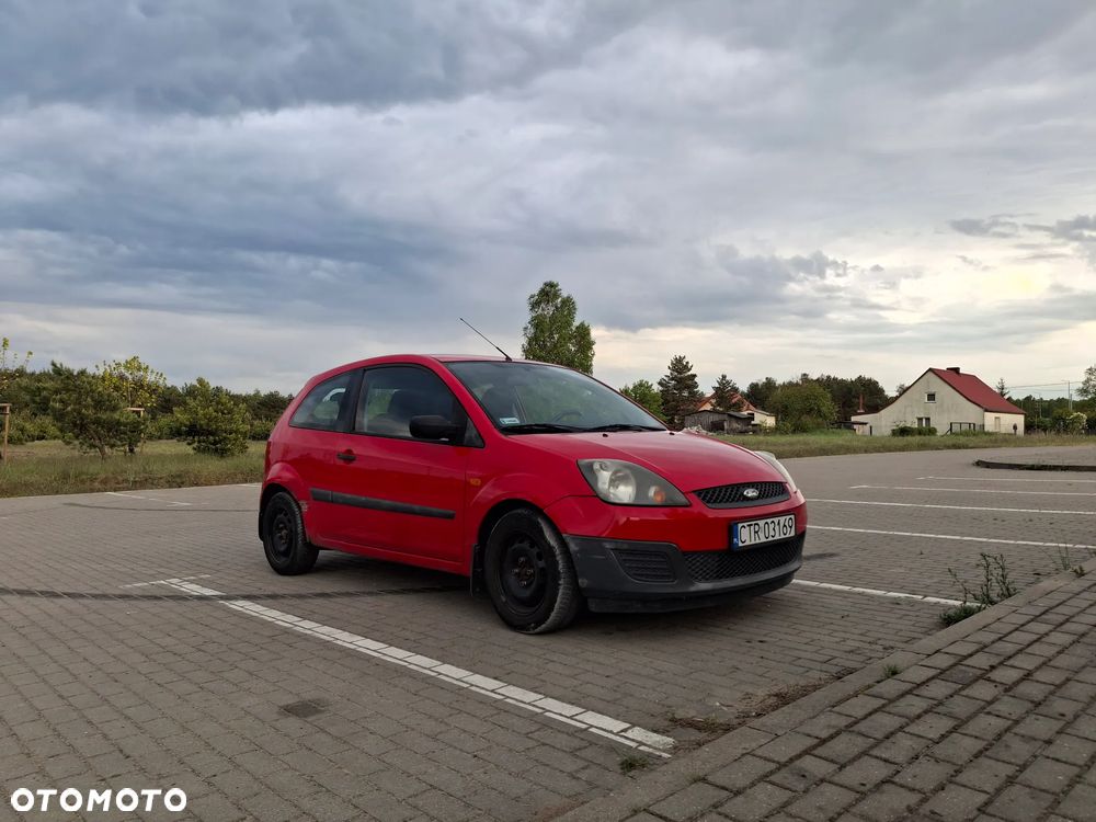 Ford Fiesta 1.3 - 7