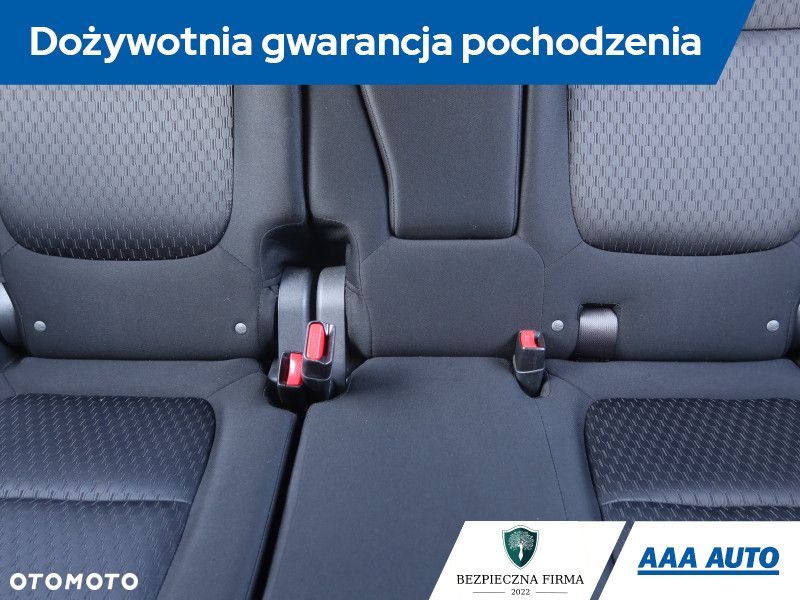Mitsubishi Outlander - 12