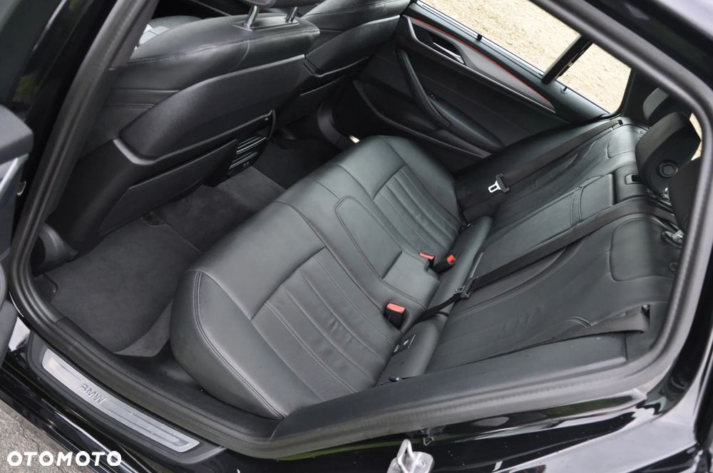 BMW Seria 5 520d xDrive mHEV M Sport sport - 21