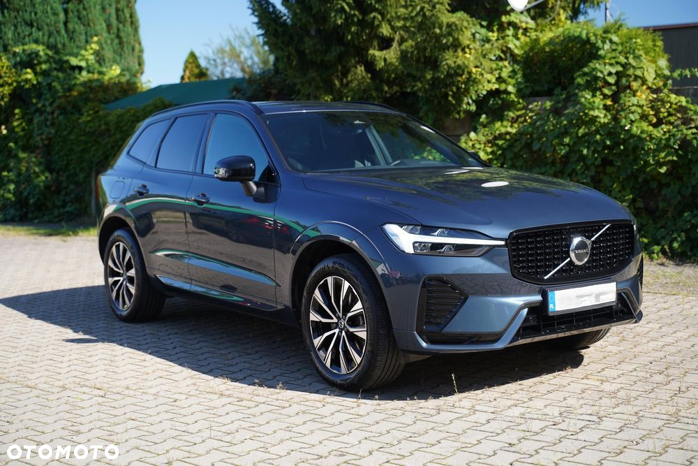 Volvo XC 60 B5 B AWD Plus Dark - 3