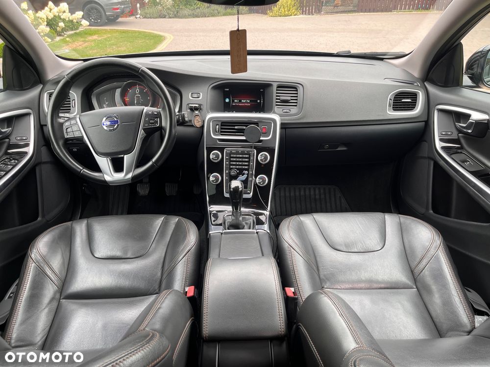 Volvo V60 Cross Country D4 Summum - 13