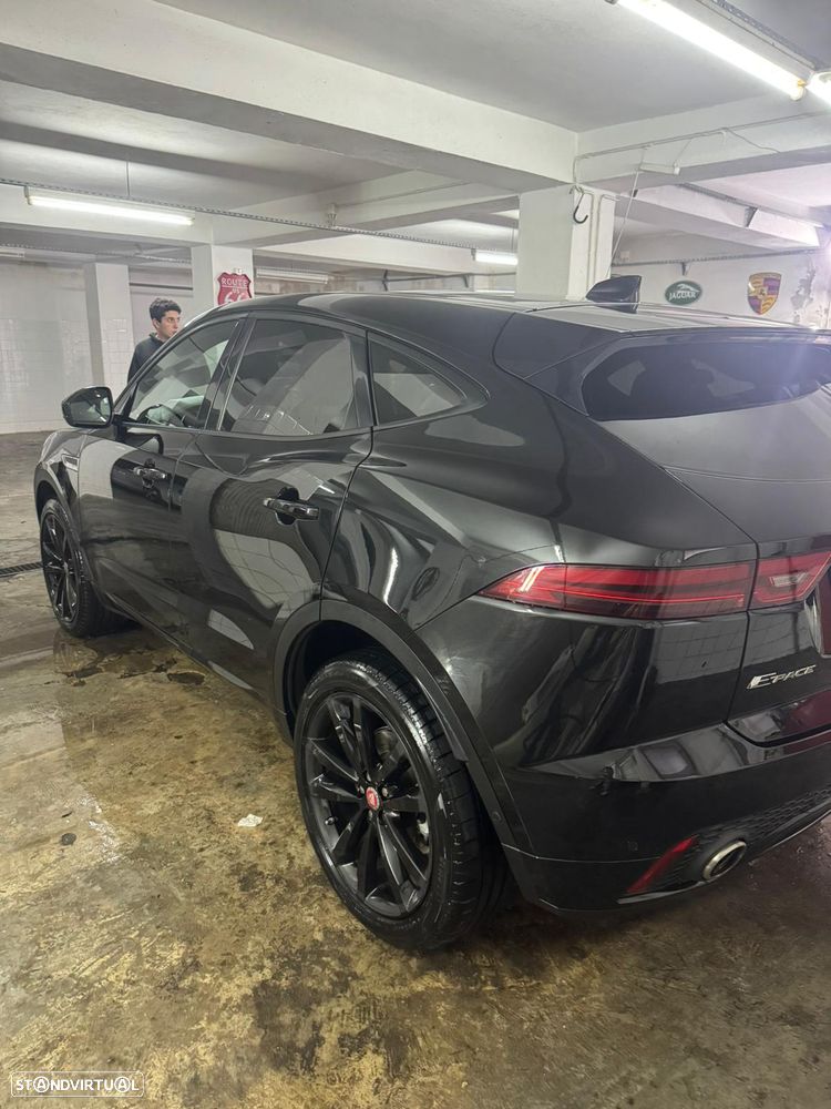 Jaguar E-Pace 2.0 i4 R-Dynamic SE AWD Aut. - 3