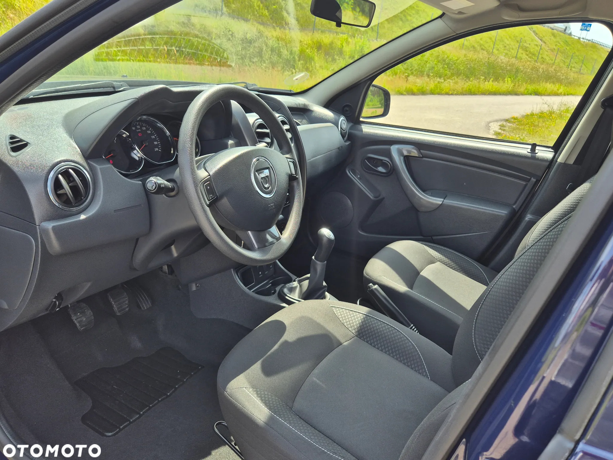 Dacia Duster 1.6 SCe Essential - 16