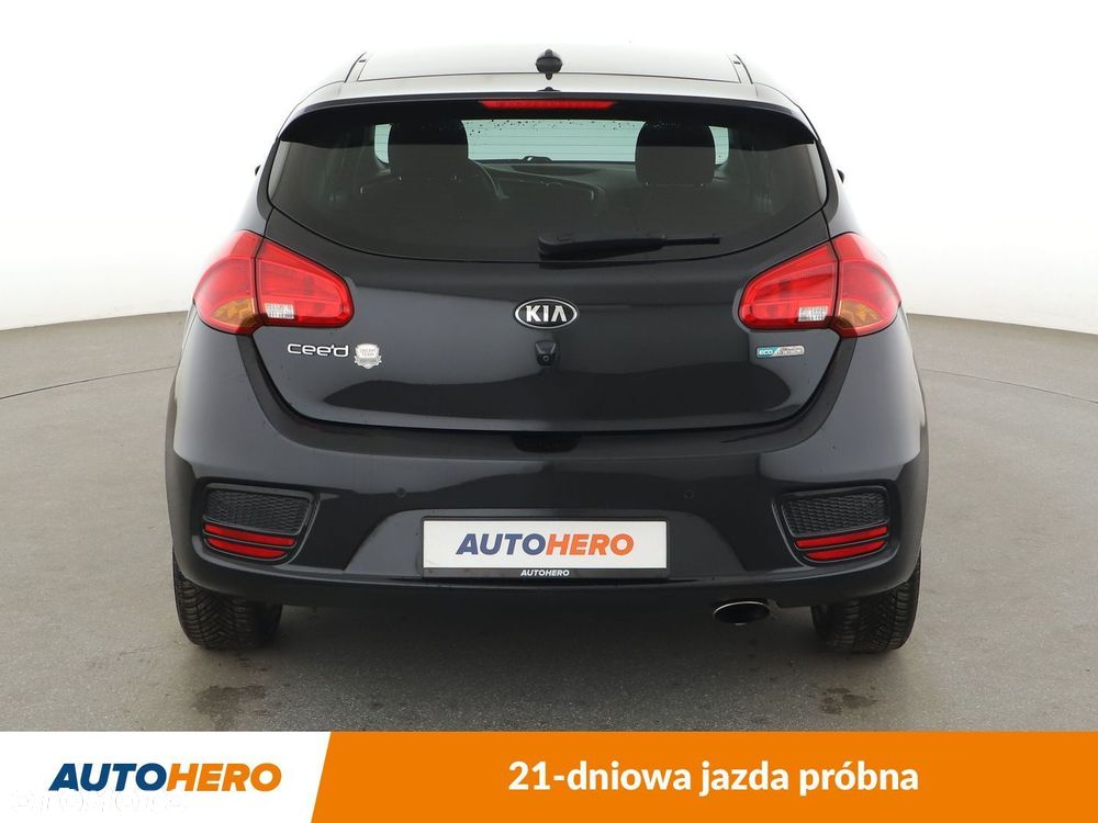 Kia Ceed - 5
