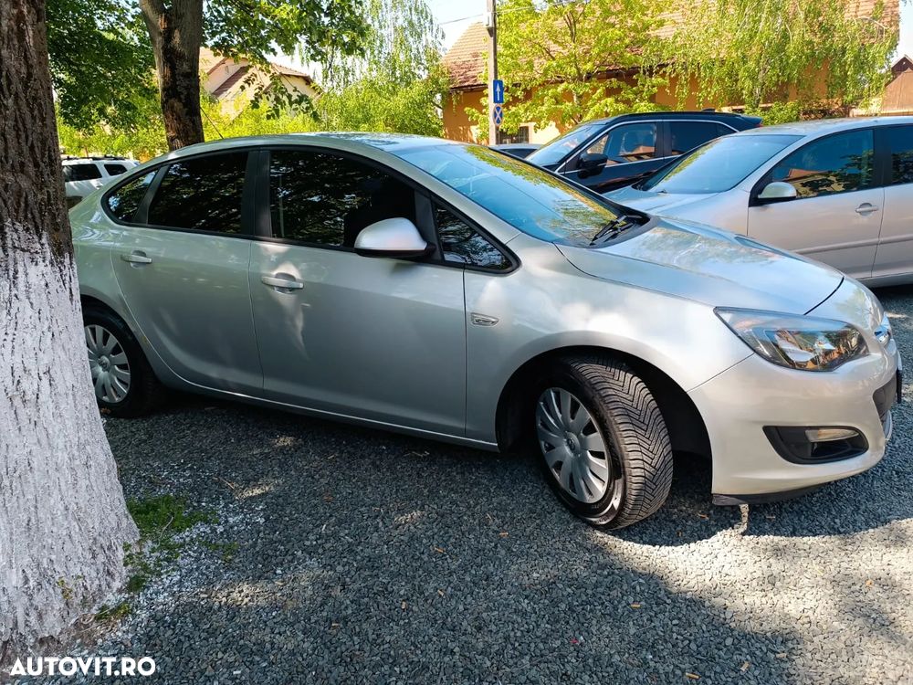 Opel Astra 1.4 Turbo ECOTEC Start/Stop Drive - 2