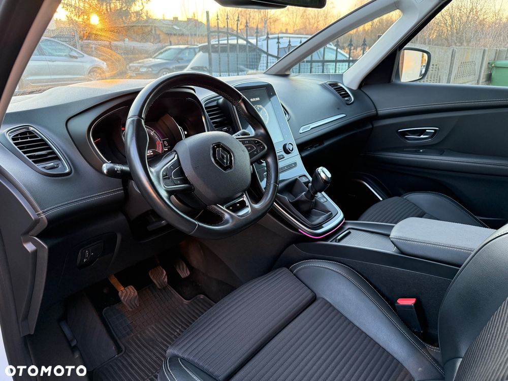 Renault Scenic Energy TCe 130 S&S Bose Edition - 11