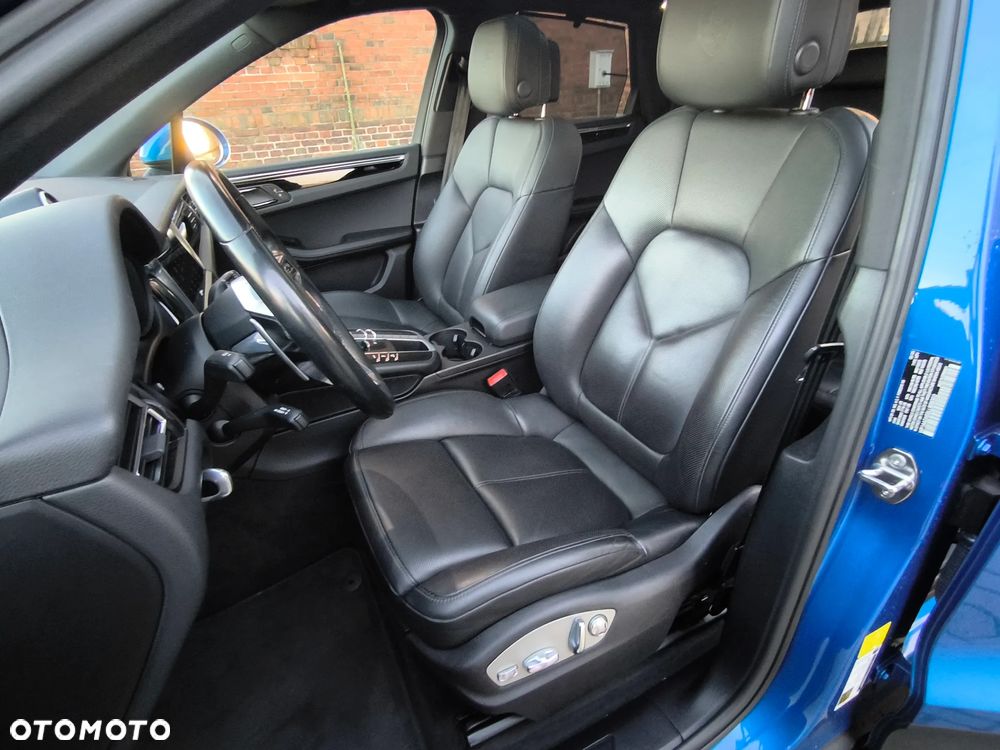Porsche Macan - 33