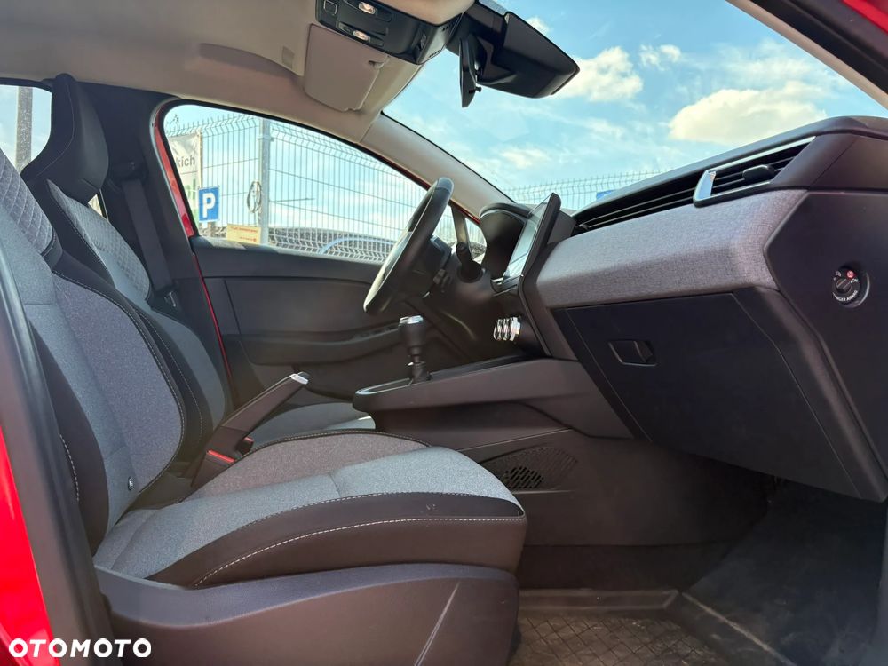 Mitsubishi Colt 1.0T Invite Style Cold - 28