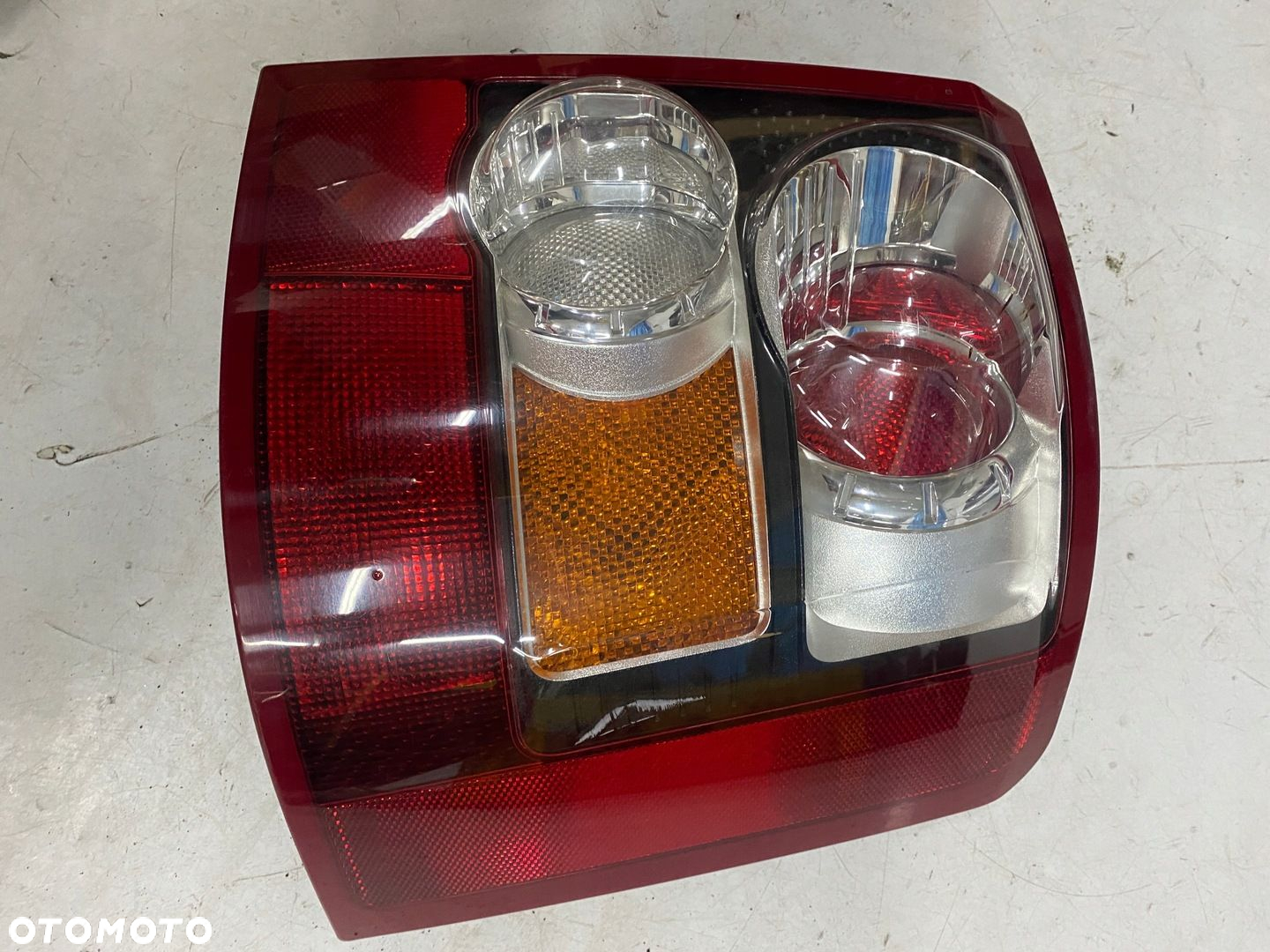 Lampy Tylne L lub P Land Rover L320 05- - 3
