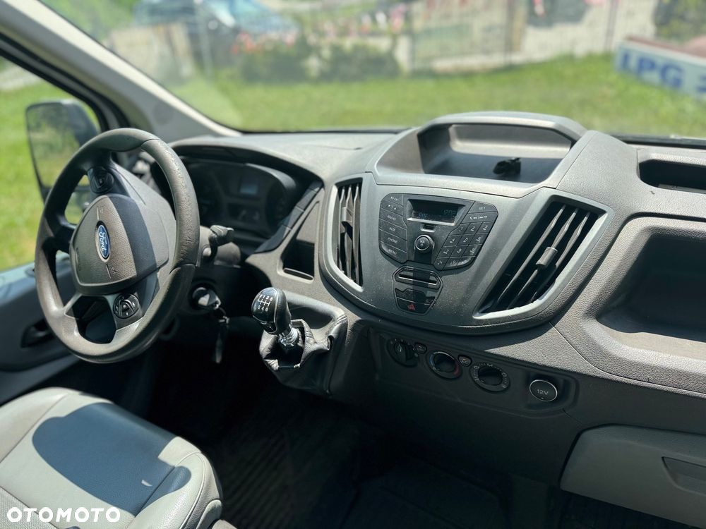 Ford Transit - 10