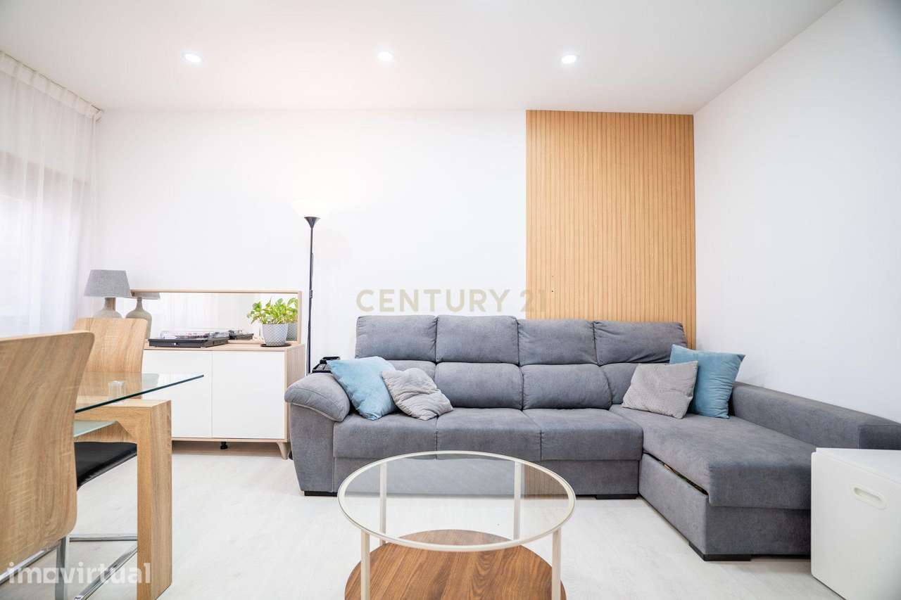 T3 Remodelado numa das principais entradas do Forte da Casa - Grande imagem: 2/25