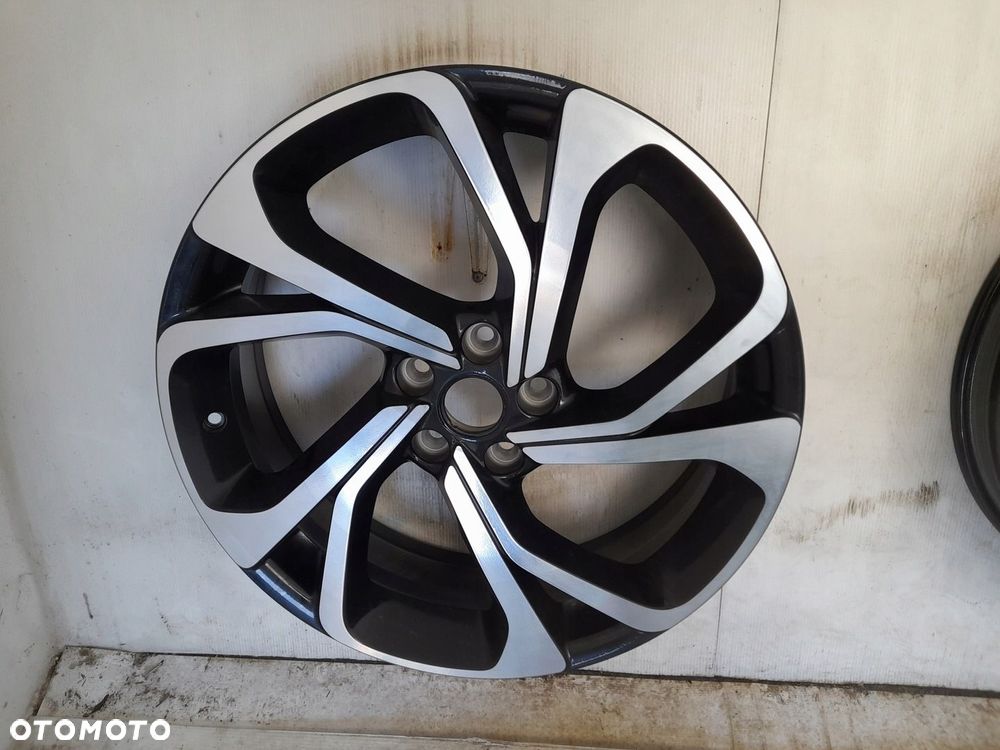 Felgi aluminiowe Renault OE 403008263R 6.5" x 20" 5x114,3 ET33 - 5