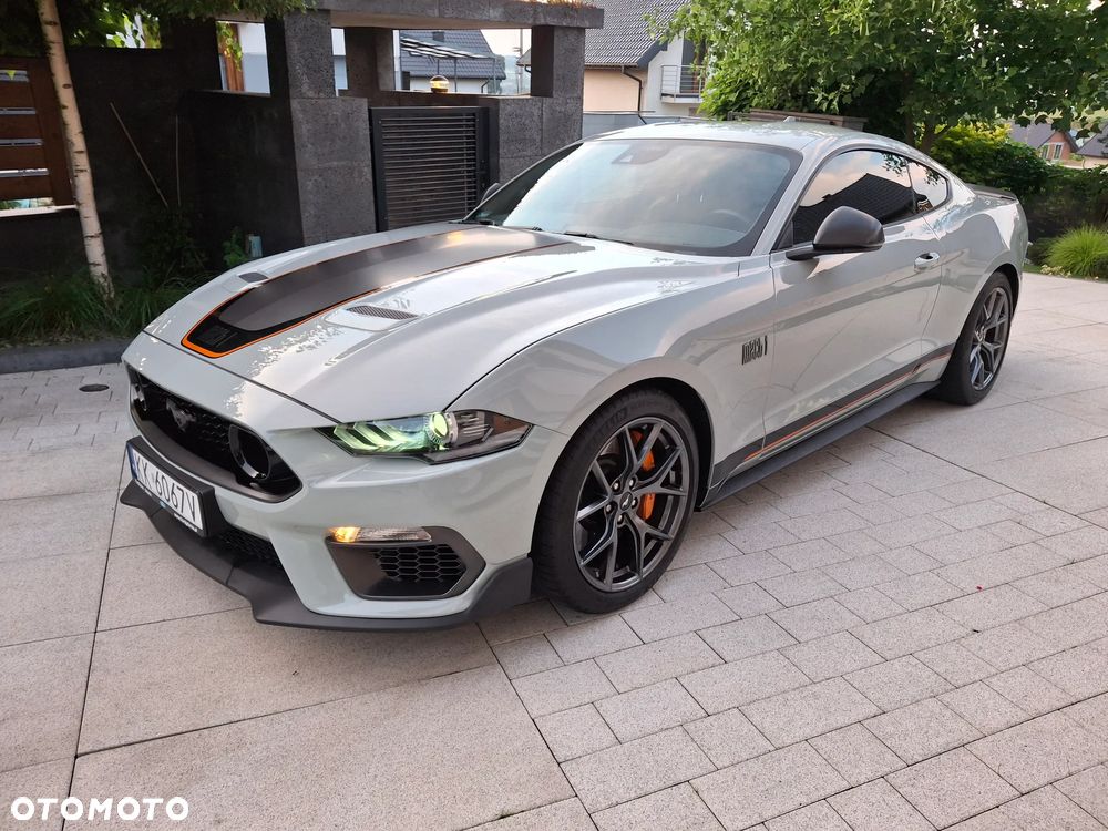 Ford Mustang - 1