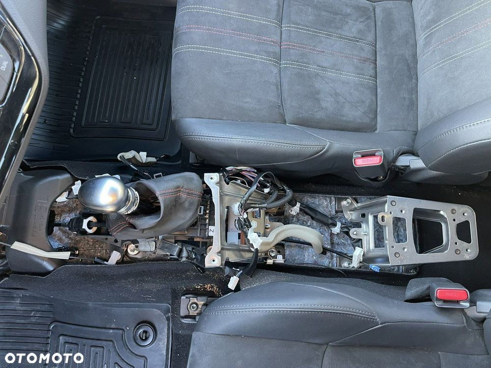 Toyota C-HR 1.8 Hybrid GPF GR Sport - 14