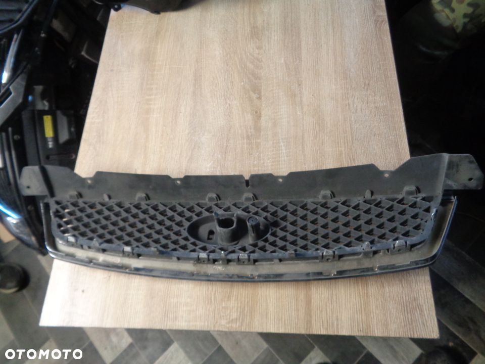 FORD FOCUS MK2 GRILL - 3