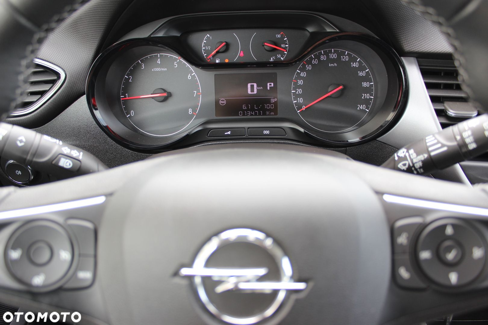 Opel Crossland - 11