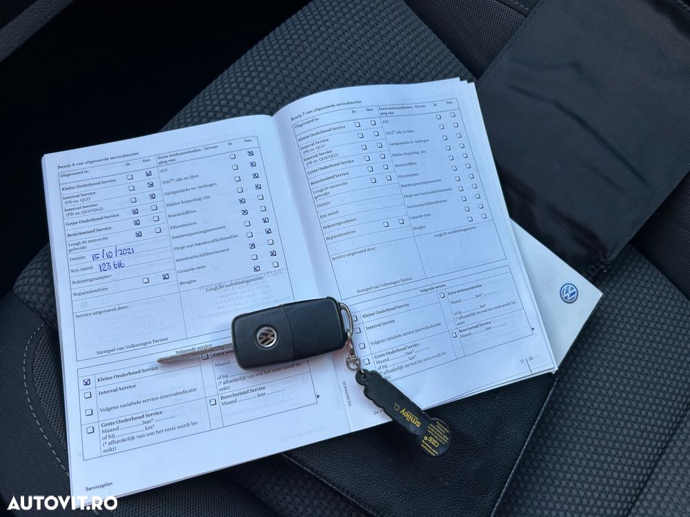 Volkswagen Golf 1.4 TSI Exclusive - 17