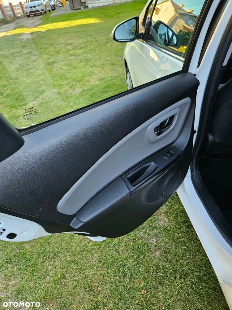 Toyota Yaris 1.0 Active - 25