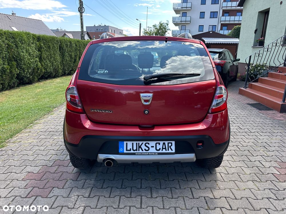 Dacia Sandero Stepway 1.6 - 7