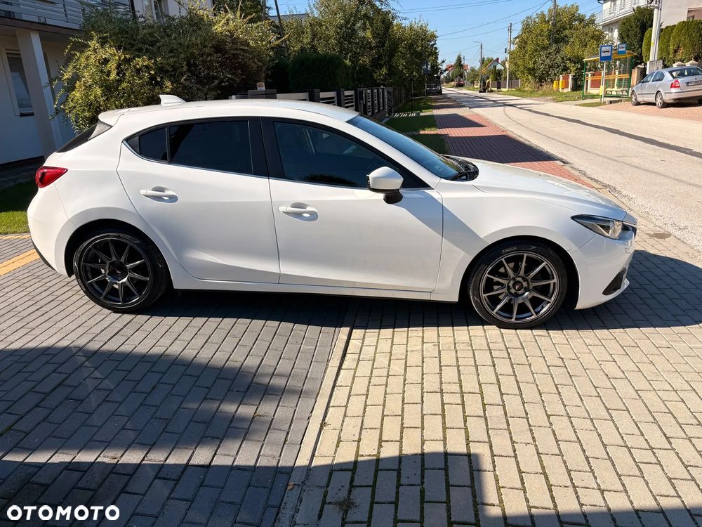 Mazda 3 2014 photo 3