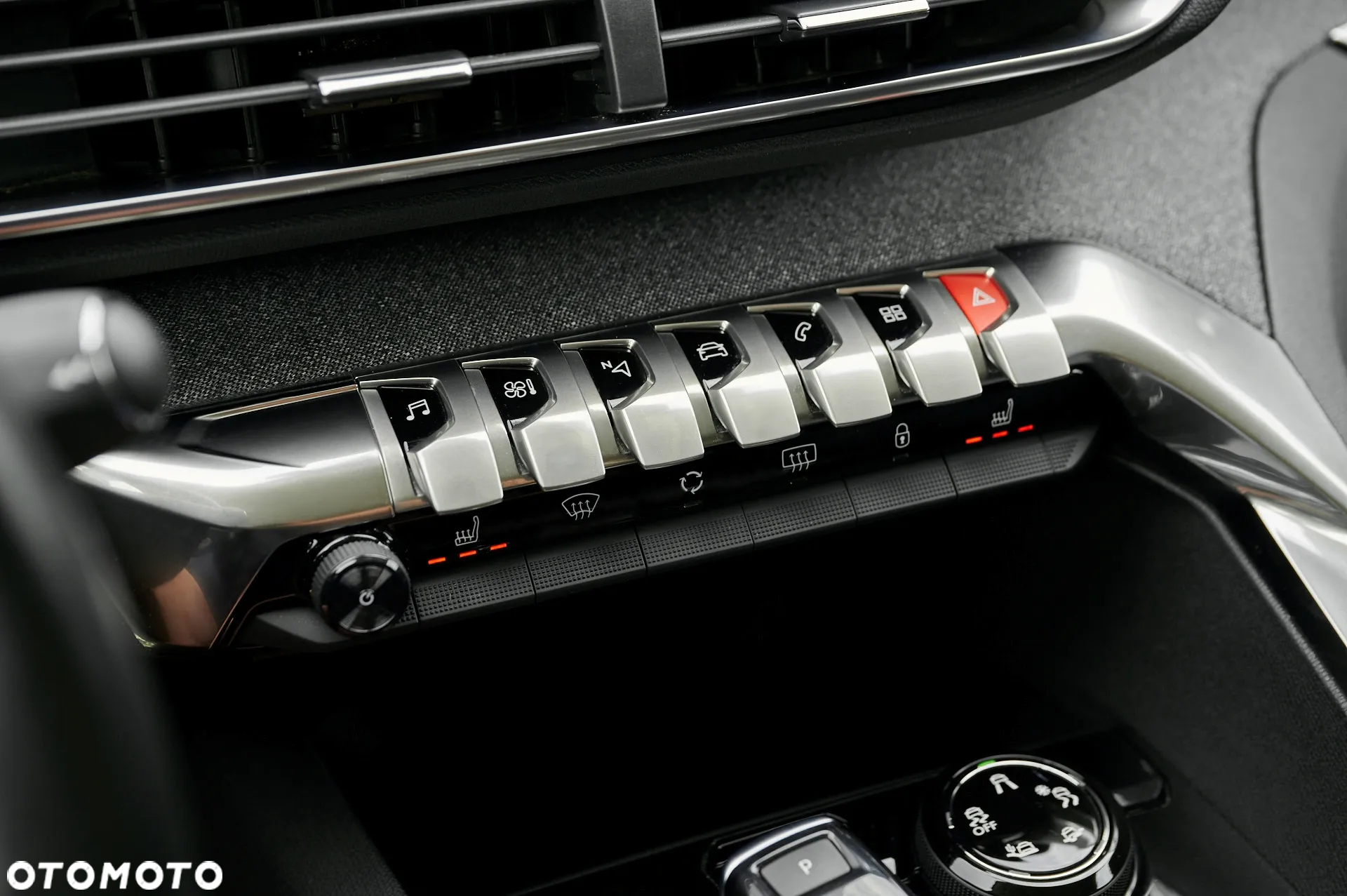Peugeot 3008 1.2 PureTech Allure S&S EAT6 - 34