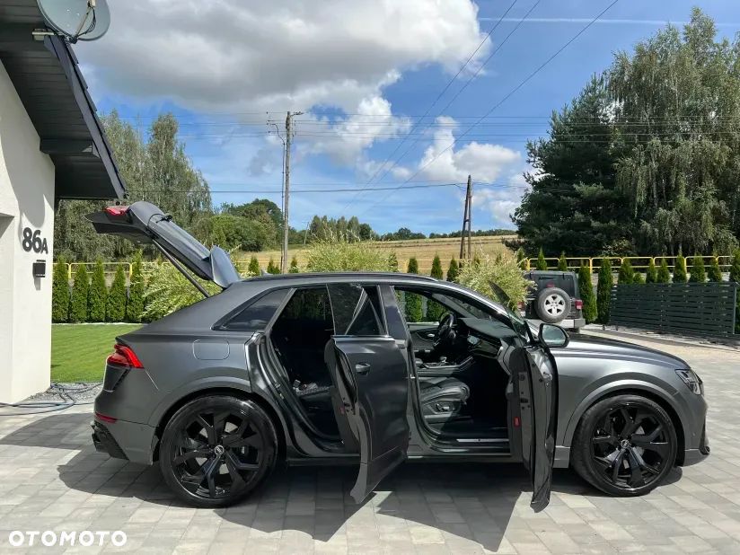 Audi RS Q8 - 12