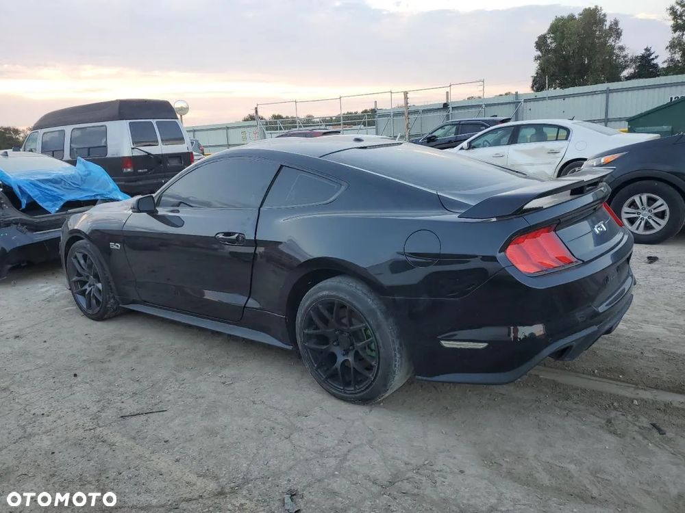 Ford Mustang 5.0 V8 GT - 3