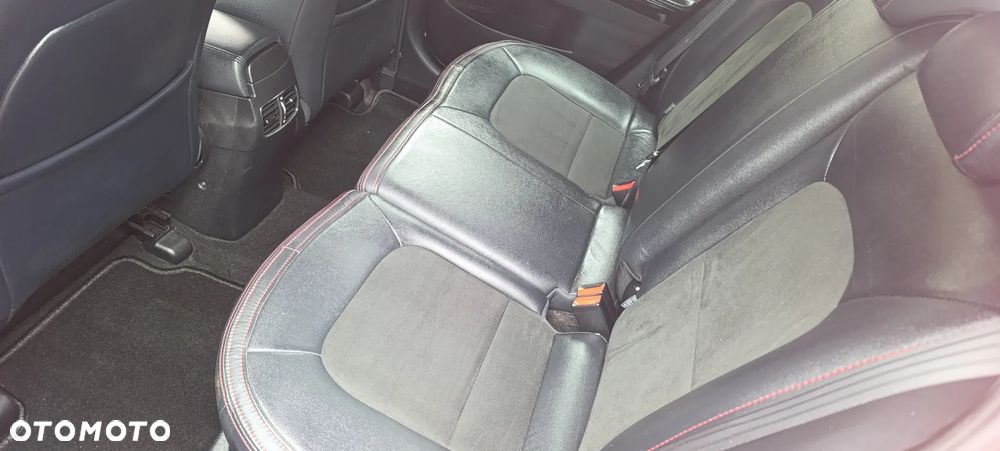 Kia Ceed 1.6 T-GDI GT L - 22