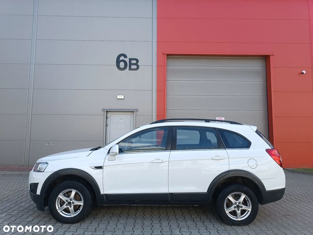 Chevrolet Captiva 2.4 2WD LT - 24