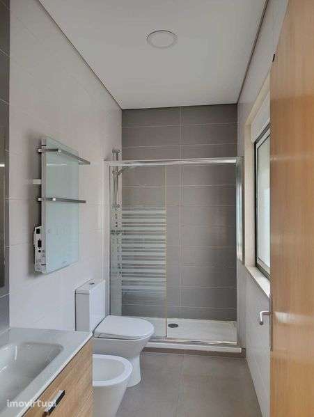 Arrendamento T2 c/ Terraço - Grande imagem: 5/9