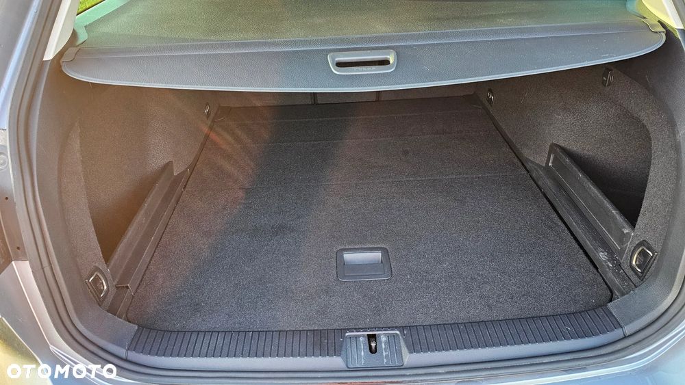Volkswagen Passat Variant - 30
