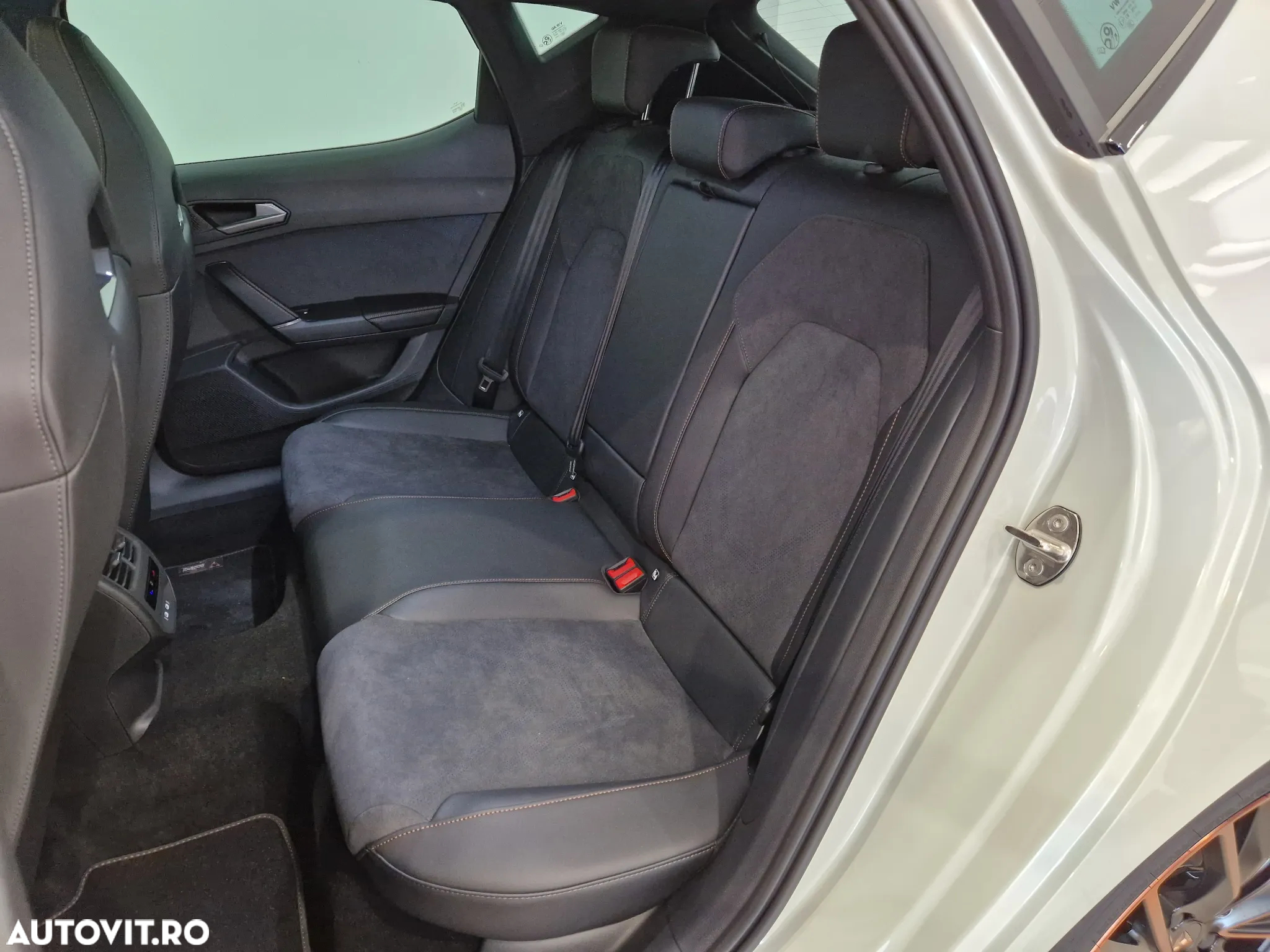 Cupra Leon 1.5 eTSI DSG MHEV - 14