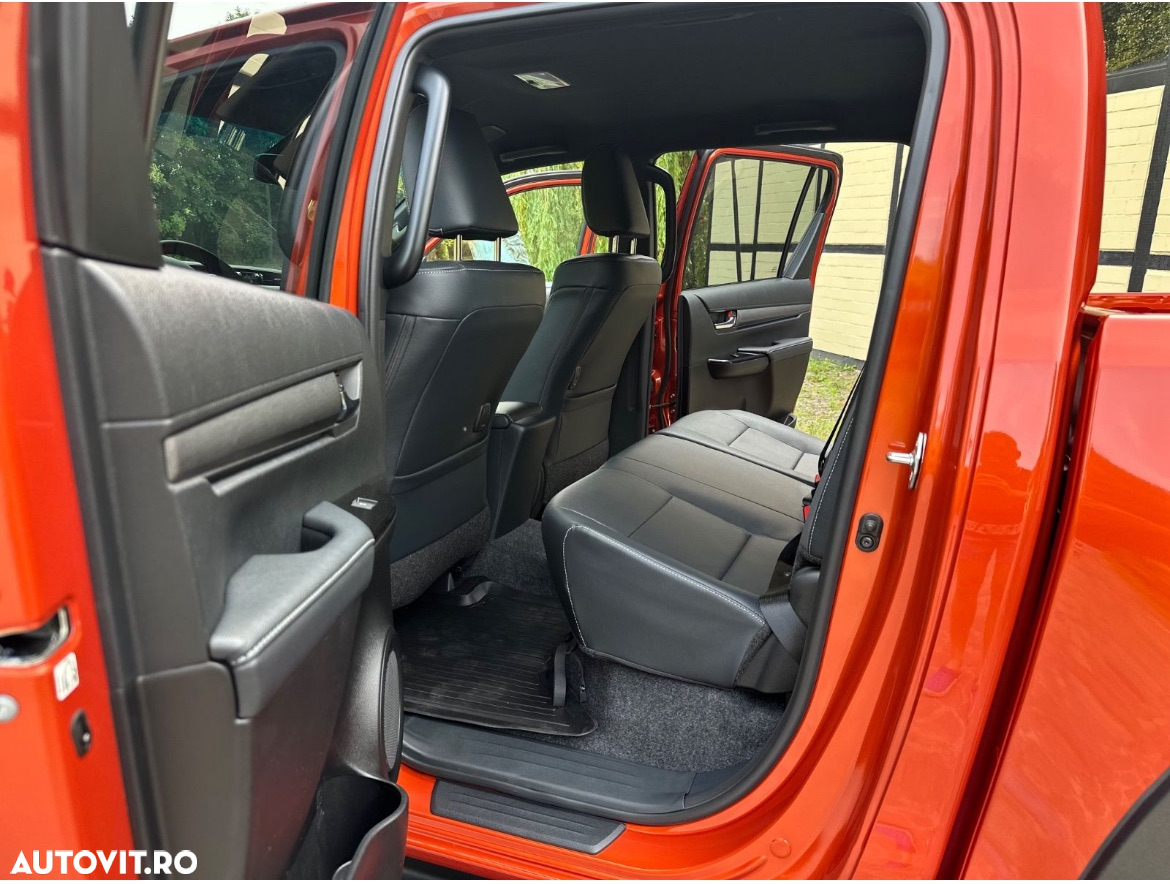 Toyota Hilux 2.8D 204CP 4x4 Double Cab AT Invincible - 3