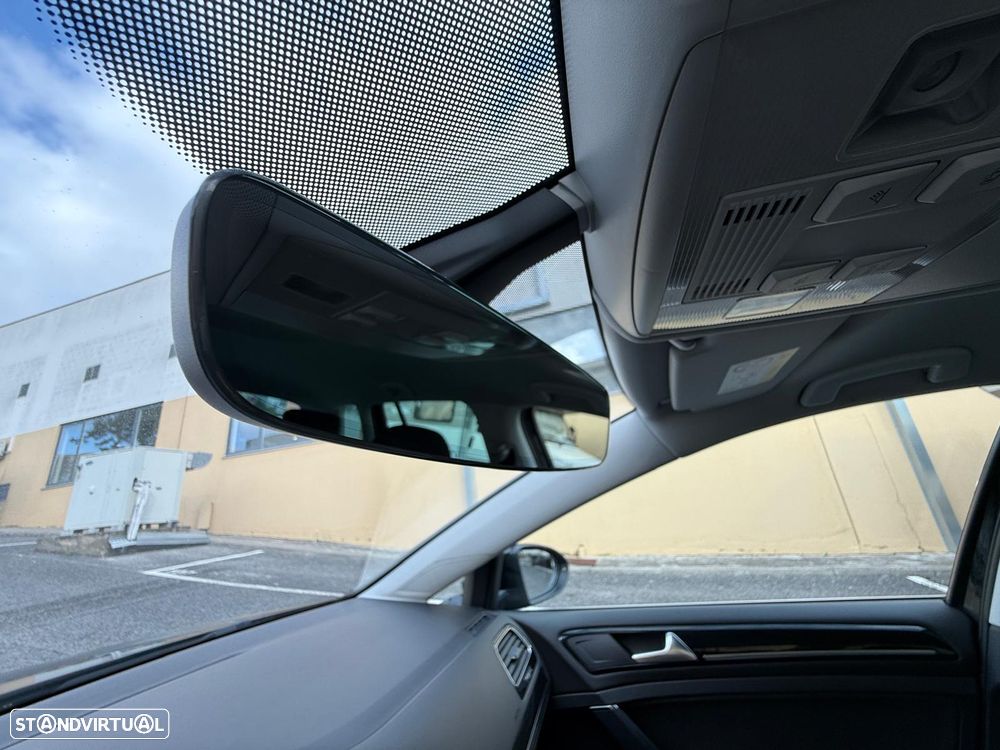 VW Golf Variant 1.6 TDi Highline DSG - 36