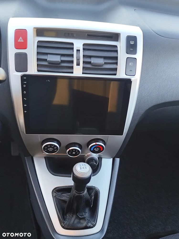 Hyundai Tucson 2.0 2WD GLS - 14