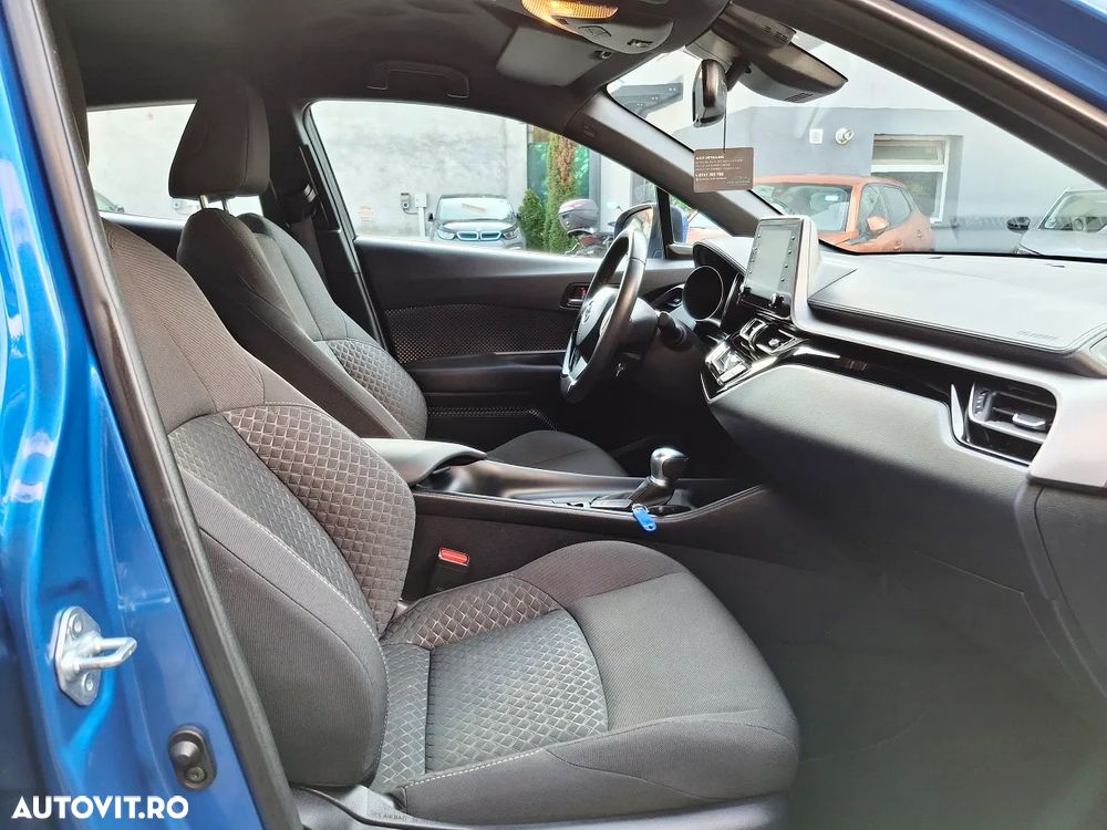 Toyota C-HR 1.8 HSD 122 CP 4x2 CVT Style - 12