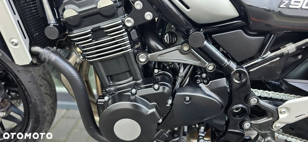 Kawasaki Z 900 RS - 36