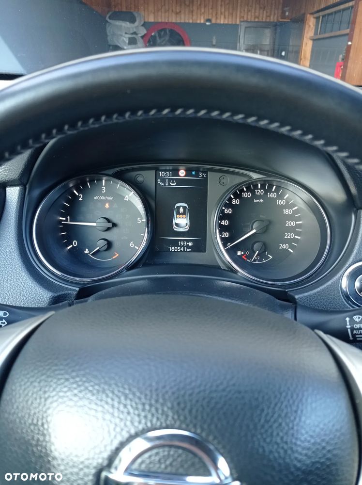 Nissan Qashqai 1.6 DCi 4x4 N-Connecta - 8
