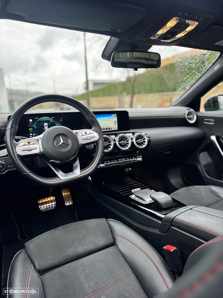 Mercedes-Benz CLA 250 e 8G-DCT AMG Line - 16