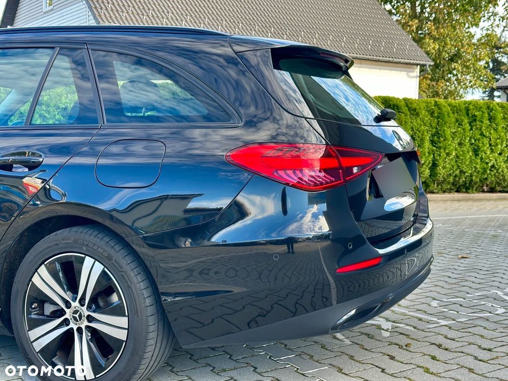 Mercedes-Benz C-Class 2023 photo 4