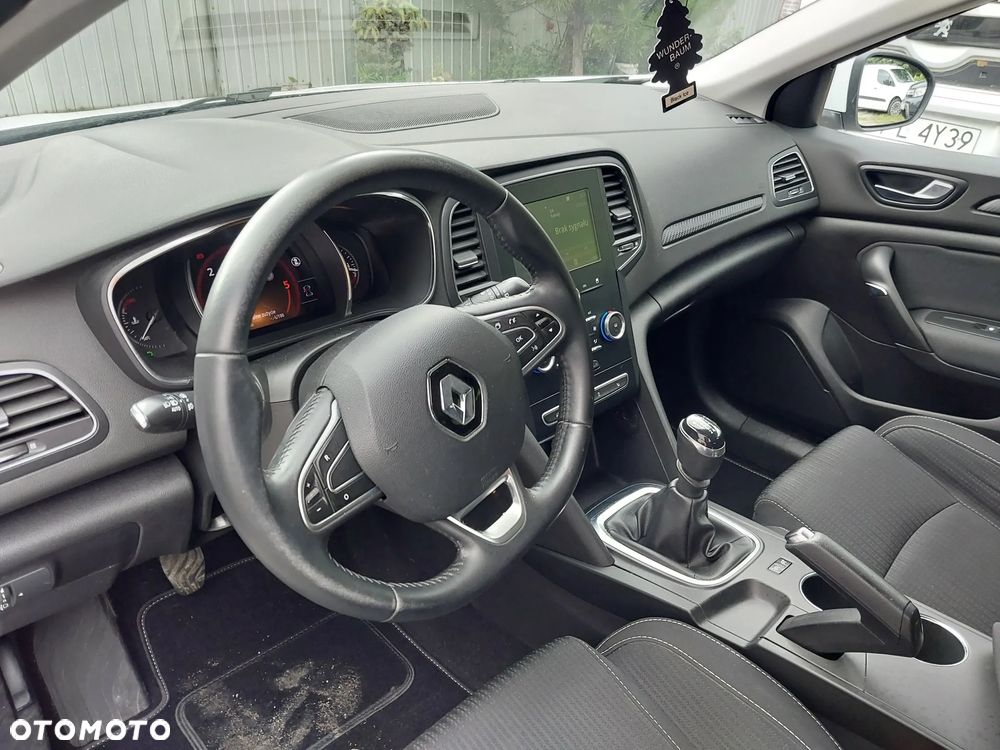 Renault Megane 1.5 Blue dCi Limited - 9