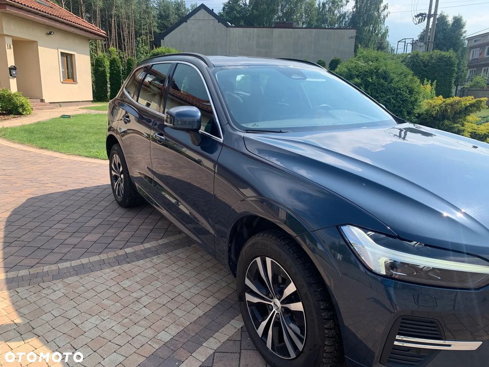 Volvo XC 60 B4 D AWD Momentum Pro - 8