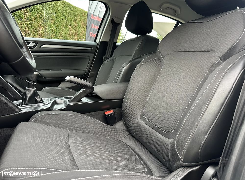 Renault Mégane BLUE dCi 115 BUSINESS EDITION - 19