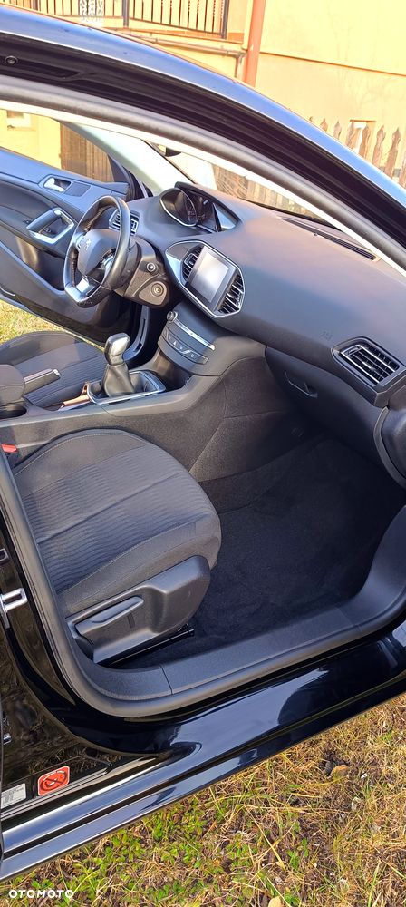 Peugeot 308 1.2 PureTech Access S&S - 15