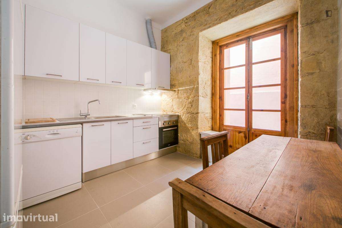 Quarto - localizado em Alcântara Lisbon - Grande imagem: 4/14