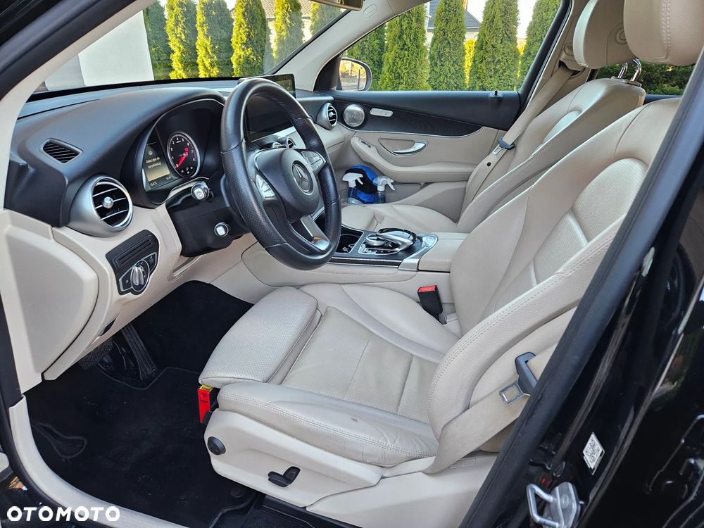 Mercedes-Benz GLC - 15