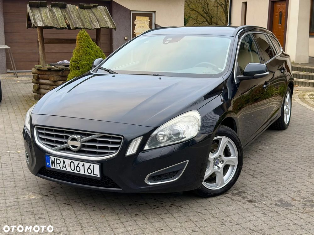 Volvo V60 T3 Momentum - 2