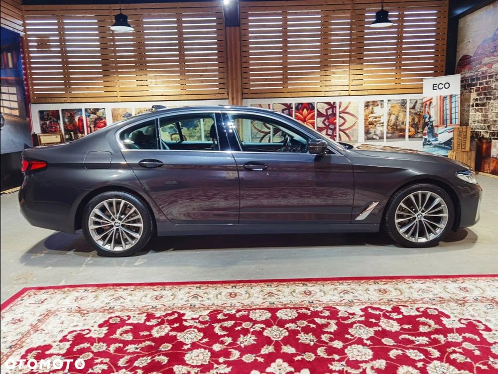 BMW Seria 5 530d xDrive Luxury Line - 8