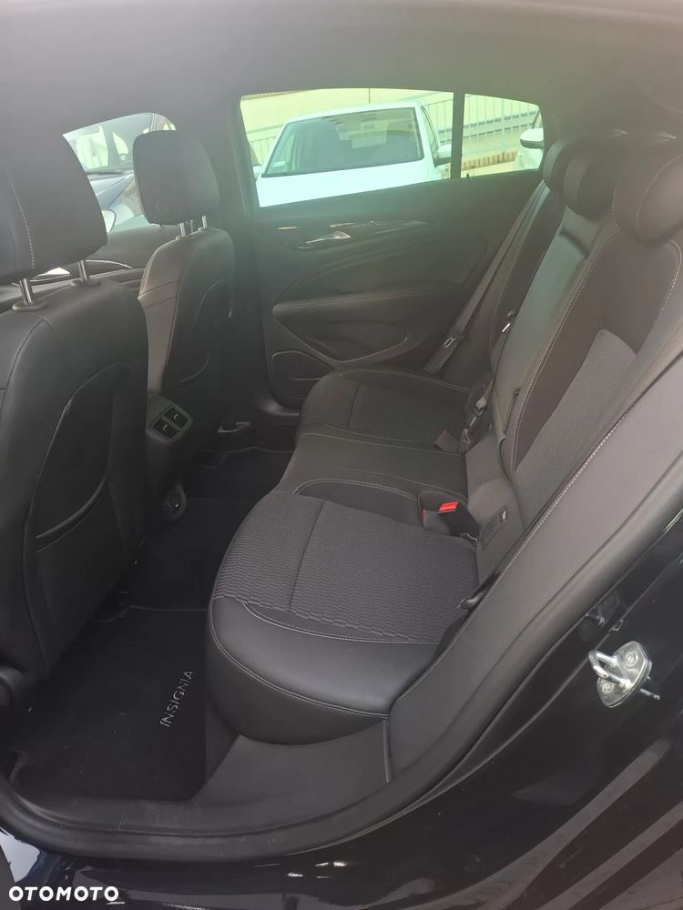 Opel Insignia 2.0 T 4x4 Elite S&S - 10